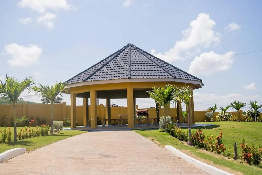 Holiday home Entire Residential Home • Trelawny• Smalls Villa Florence Hall